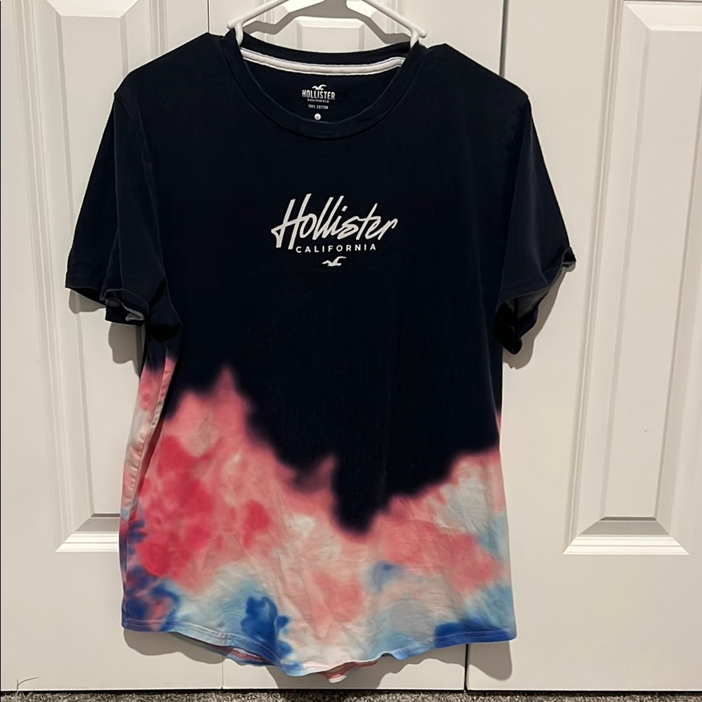 Men’s Hollister Tee